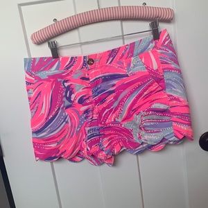Lilly Pulitzer Buttercup shorts Oh My Guava size 2